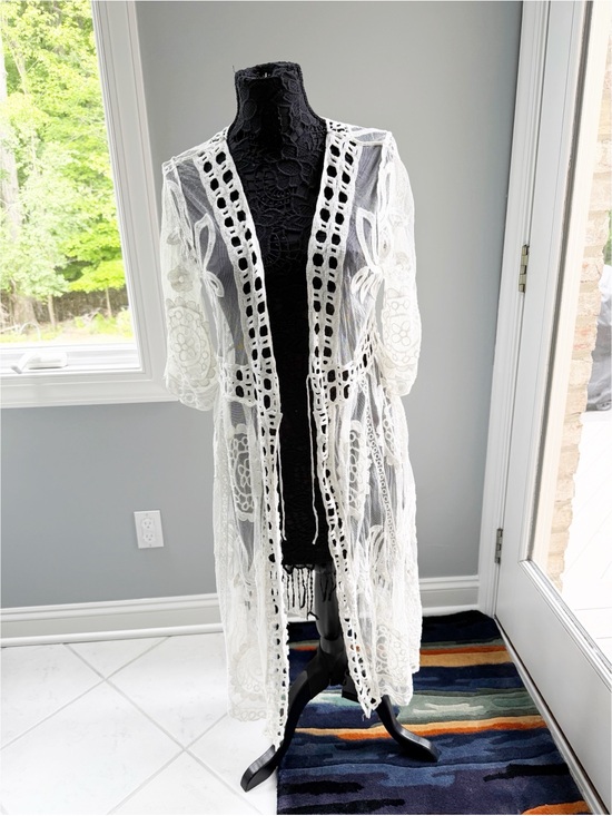 Jackets & Blazers - NWOT White Crochet Lace Duster Kimono